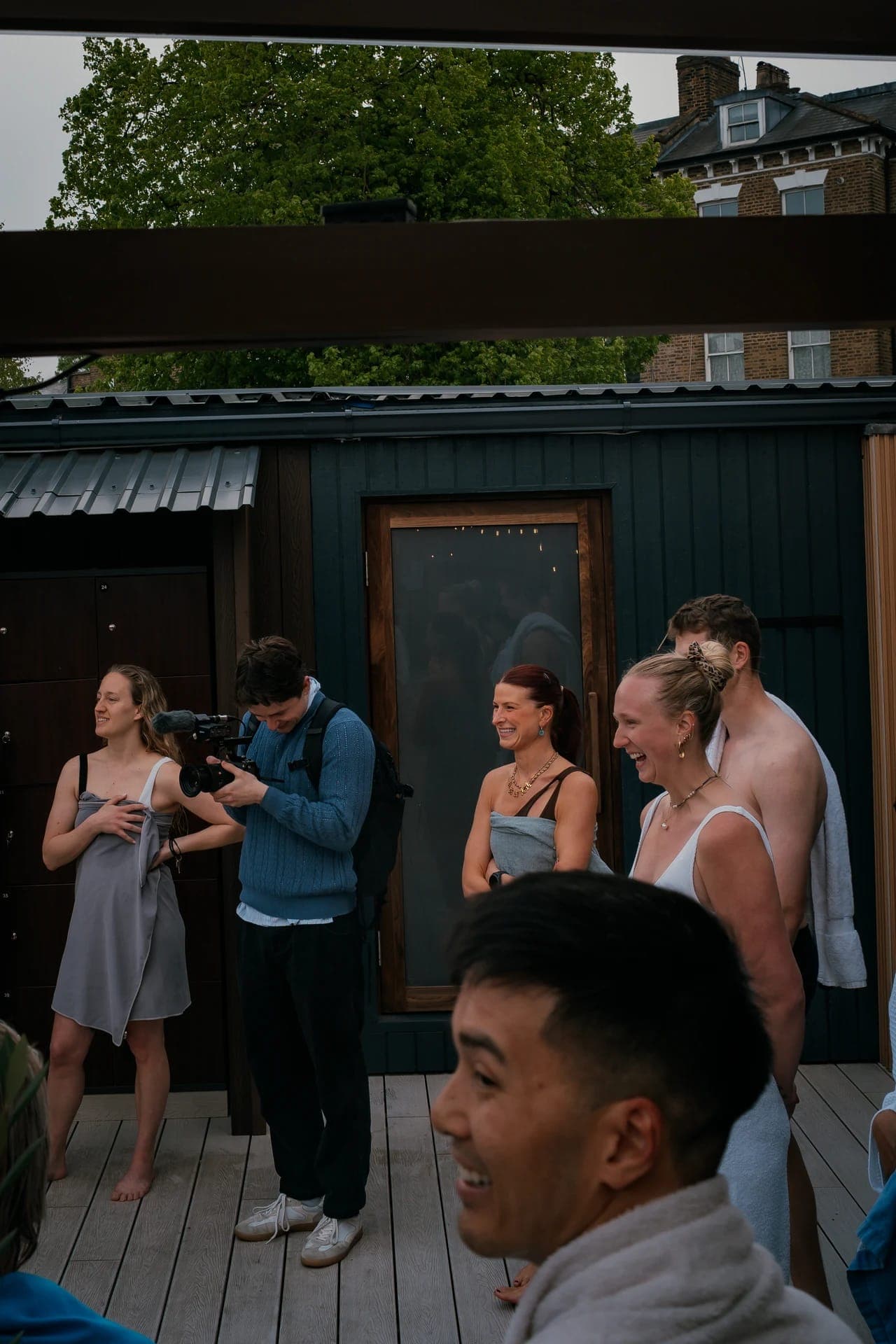 Lowlu community moment
